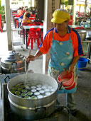 บัวตอง ไก่ย่างวิเชียรบุรี อ.วิเชียรบุรี จ.เพชรบูรณ์